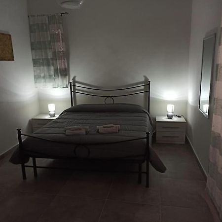 Intero Alloggio - Centro Storico - La Tana Di Aldo- 150 M Da Pepe In Grani Caiazzo Extérieur photo